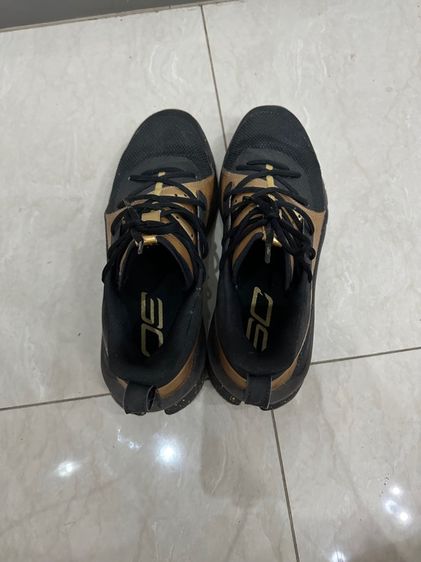 รองเท้าบาส Curry 7 Black Gold รูปที่ 4