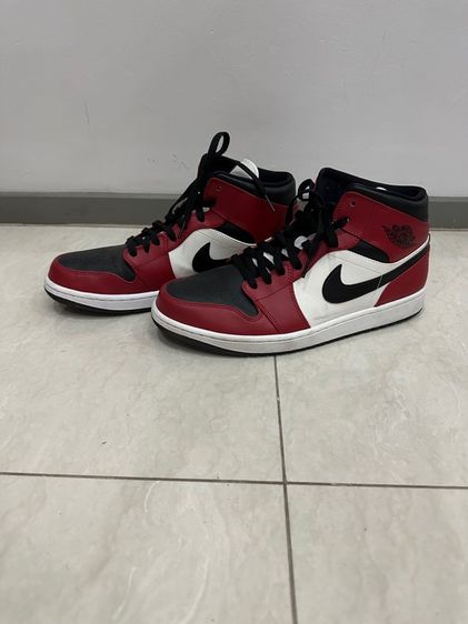รองเท้าผ้าใบ Nike Air Jordan Mid Chicago Black Toe รูปที่ 2