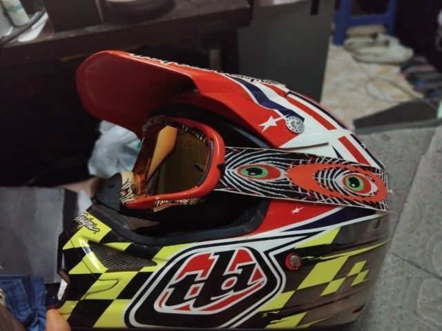 หมวกกันน๊อควิบาก รูปที่ 2