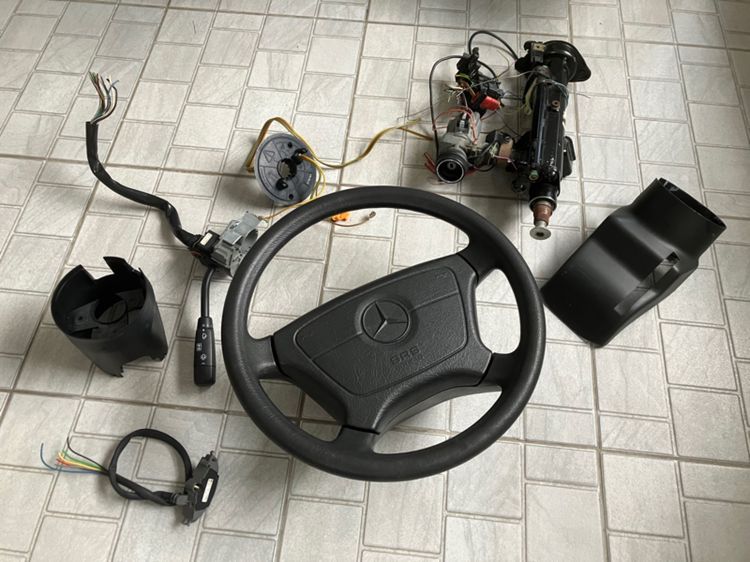 อะไหล่ Benz W202 C Class พวงมาลัย ก้านไฟเลี้ยว คอพวงมาลัย สายแตร สายairbag ครอบคอพวงมาลัย แกนพวงมาลัย ช่องเสียบกุญแจสตาร์ทรถ