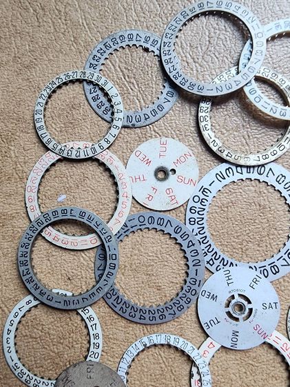 ขอบวันที่ ทั้งหมด  เก่าเก็บเดิมๆ สวยหายาก คละขนาด   ของเก่าเก็บเดิมๆ พร้อมส่ง รูปที่ 4