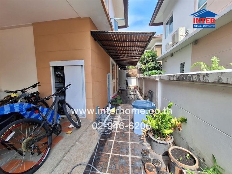 ไม่ใช่ บ้านเดี่ยว 2 ชั้น 69.5 ตร.ว. หมู่บ้านวิลล่าอะคาเดีย ศรีนครินทร์ ใกล้ห้างพาราไดซ์ พาร์ค ถนนบางนา-ตราด ถนนศรีนครินทร์ บางพลี สมุทรปราการ รูปที่ 3