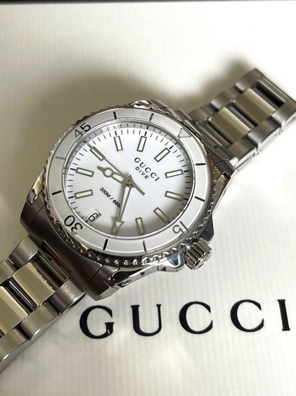 GUCCI Dive YA136402 136.4 32mm White Dial Women's Quartz Watch รูปที่ 6