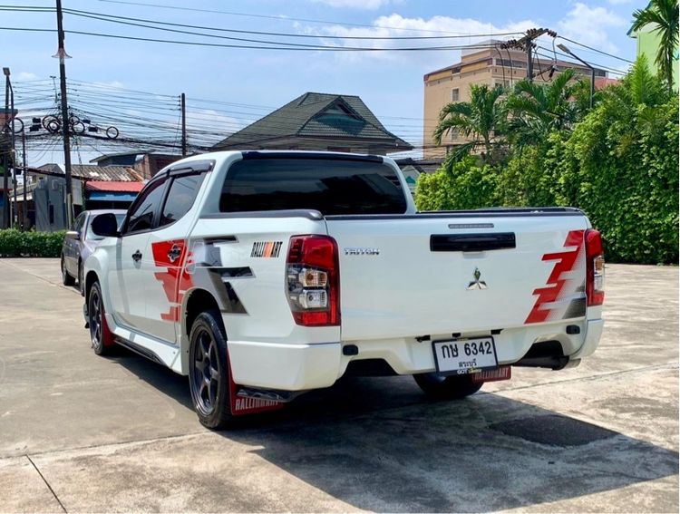 Mitsubishi Triton 2023 2.5 GLX Pickup ดีเซล เกียร์ธรรมดา ขาว รูปที่ 4