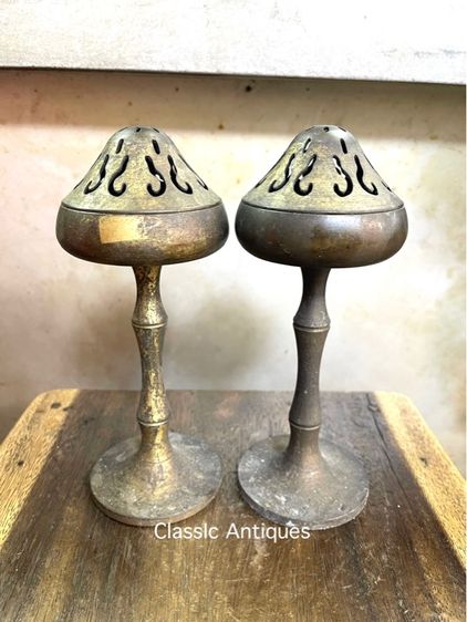 กระถาง กำยาน  ทองเหลืองสะสม A82