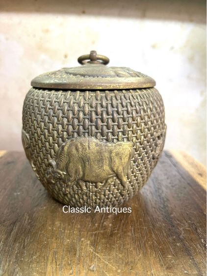 โถ ลายวัวจีน ทองเหลืองสะสมA8