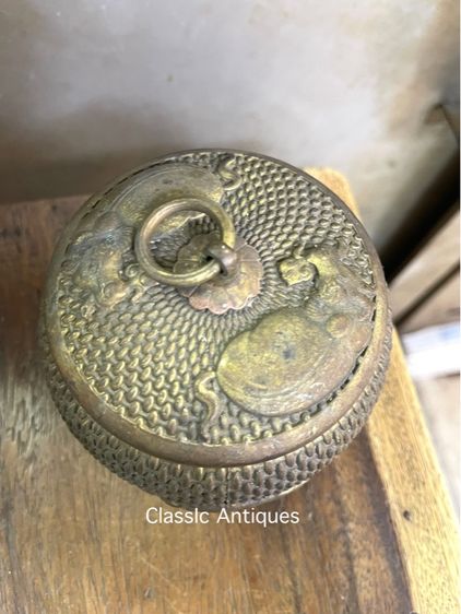 โถ ลายวัวจีน ทองเหลืองสะสมA8 รูปที่ 4