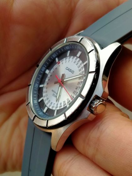นาฬิกา Casio ถ่าน
สภาพดี เดินดี ใช้งานปกติ รูปที่ 3