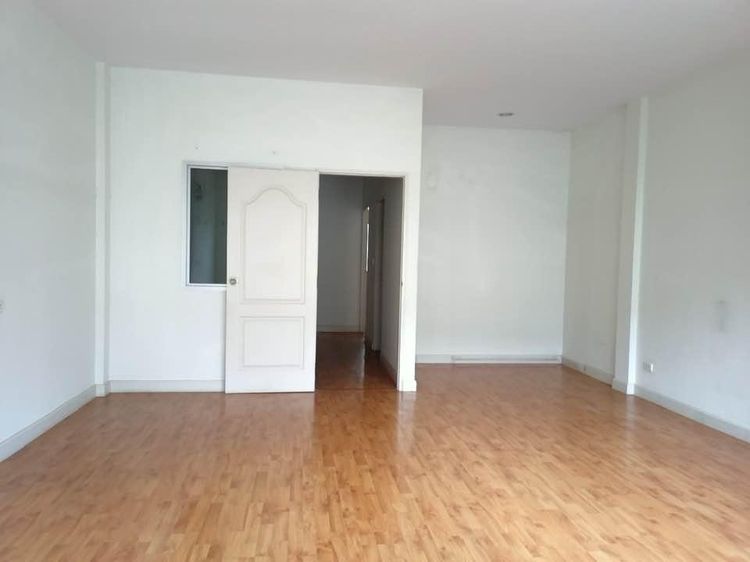 ใช่ 💖 ทาวน์เฮ้าส์ หนองแขม ราคาพิเศษ! 💖 รูปที่ 3