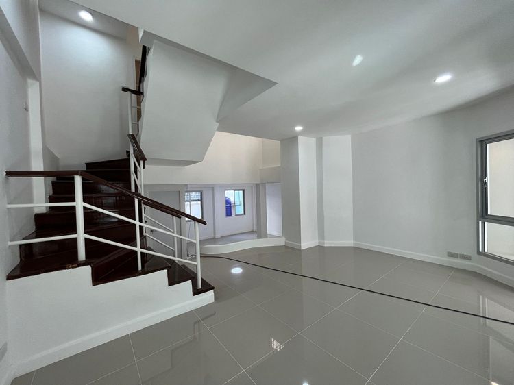 ใช่ 💖 ทาวน์เฮ้าส์ ดอนเมือง ราคาพิเศษ! 💖 รูปที่ 4