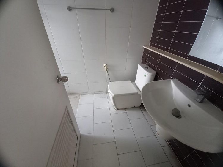 ใช่ 💖 ทาวน์เฮ้าส์ หนองแขม ราคาพิเศษ! 💖 รูปที่ 4