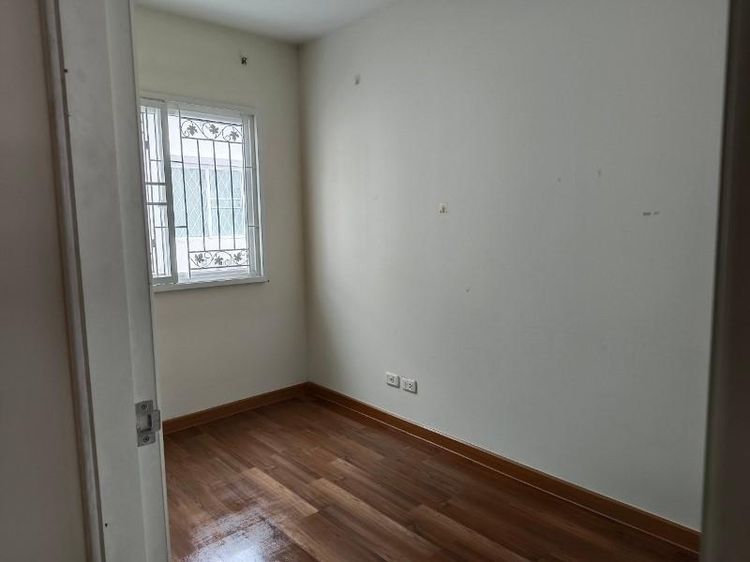 ใช่ 💖 ทาวน์เฮ้าส์ บางกรวย ราคาพิเศษ! 💖 รูปที่ 3