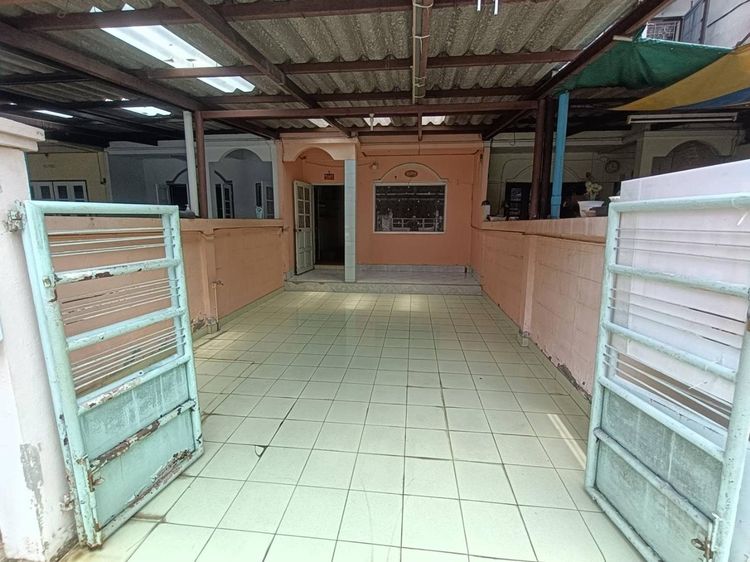 ใช่ 💖 ทาวน์เฮ้าส์ บางกะปิ ราคาพิเศษ! 💖 รูปที่ 2