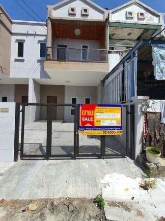 ใช่ 💖 ทาวน์เฮ้าส์ ลำลูกกา ราคาพิเศษ! 💖