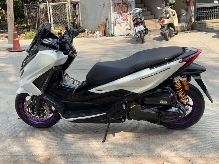 Forza350 ตัวท็อปRS ปี23 ไมล์แท้ 5xxxโล   สภาพป้ายแดง ใหม่กริ๊ป ไร้ริ้วรอย   รูปที่ 2