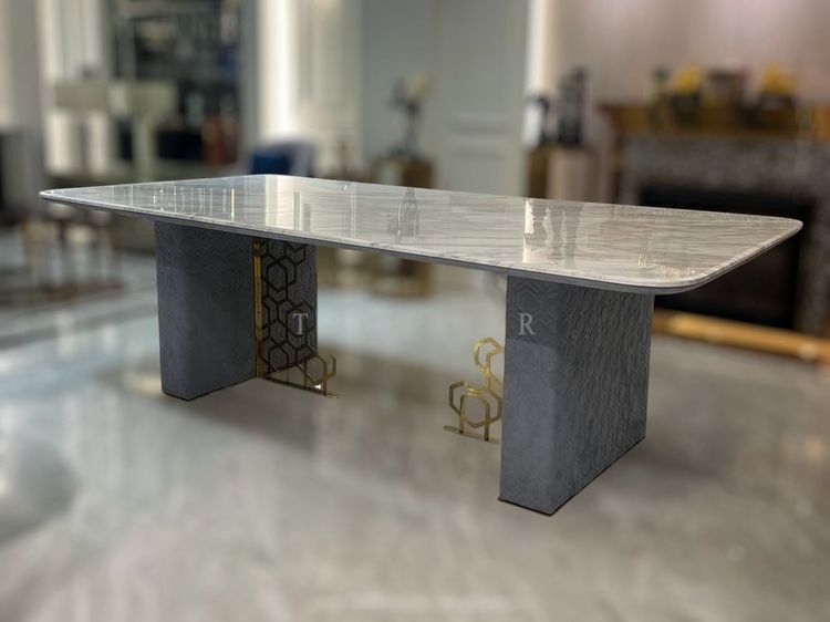 ESTHER luxurious Italian dining table โต๊ะอาหารหินอ่อน240cm. รุ่น เอสเธอร์ รูปที่ 3