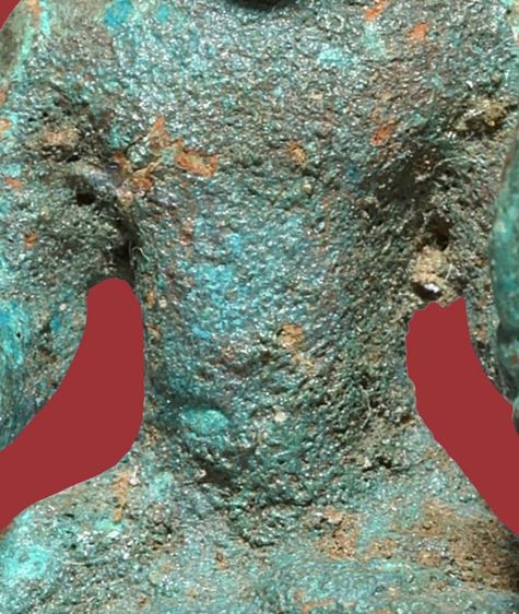 พระเทวรูป เนื้อชินสนิมเขียวหยก ขนาดเท่าหัอยคอ รูปที่ 3