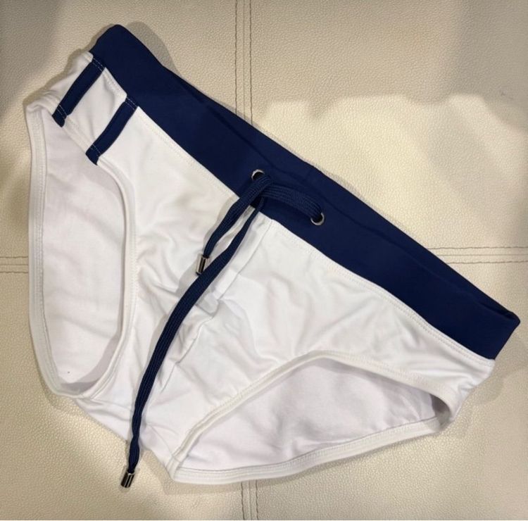 กางเกงว่ายน้ำ