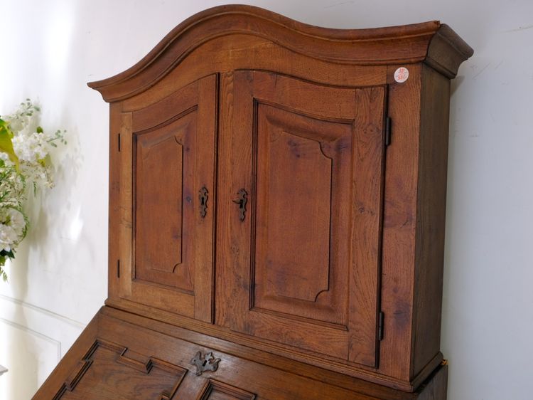 ตู้หนังสือสไตล์โบราณ สีไม้โกลเด้นโอ๊ค งานยุโรปมาจากเยอรมนี รูปที่ 9