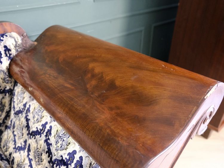 โซฟาไม้ 2ที่นั่ง สีมะฮอกกานี ลวดลายคลาสสิก งานยุโรปมาจากเยอรมนี รูปที่ 11