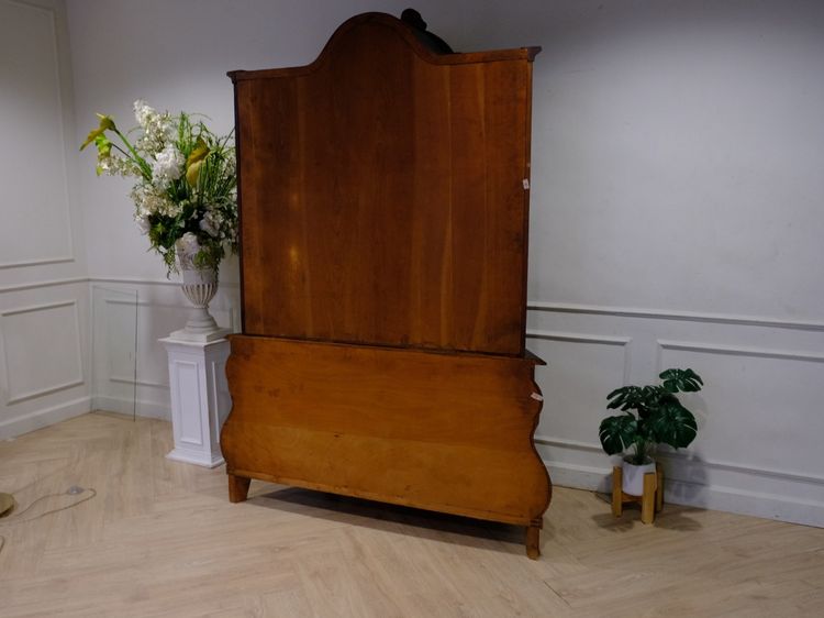 ตู้โชว์ สไตล์บาร็อค สีไม้วอลนัท งานยุโรปมาจากเยอรมนี รูปที่ 15