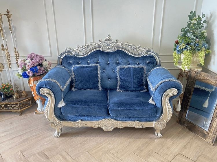 โซฟาหลุยส์ 2 ที่นั่ง เบาะผ้า สีฟ้า สไตล์โมเดิร์น