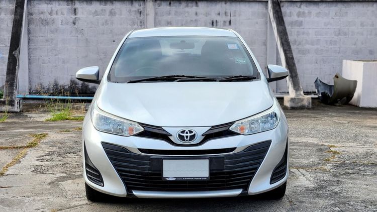 Toyota Yaris ATIV 2019 1.2 J Sedan เบนซิน ไม่ติดแก๊ส เกียร์อัตโนมัติ บรอนซ์เงิน รูปที่ 3