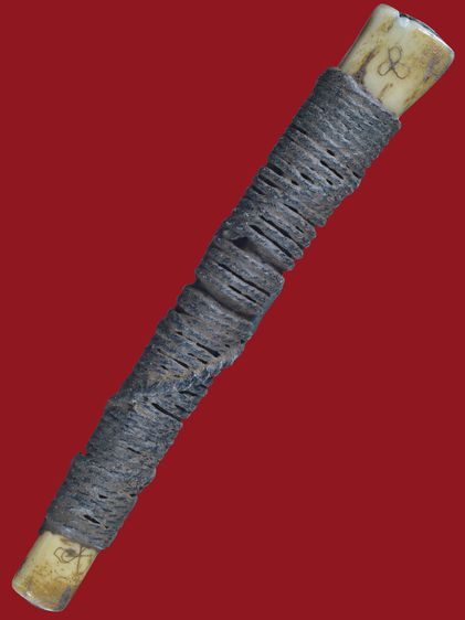 หายาก ตะกรุดกระดูกห่านหลวงพ่อหรุ่น เก้ายอด วัดอัมพวัน ยันต์ใบพัด มีไส้ตะกรุดทองแดงข้างใน ยาวประมาณ 4 นิ้ว รูปที่ 3