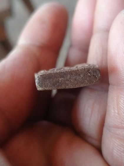 พระลีลาหนังตะลุงเนื้อผงยาจินดามณีหลวงปู่บุญวัดกลางบางแก้วข้างหลังจารยันต์เปือก รูปที่ 5