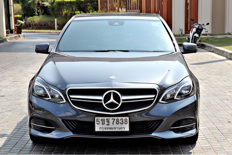 รถ Mercedes-Benz E-Class E300 สี เทา