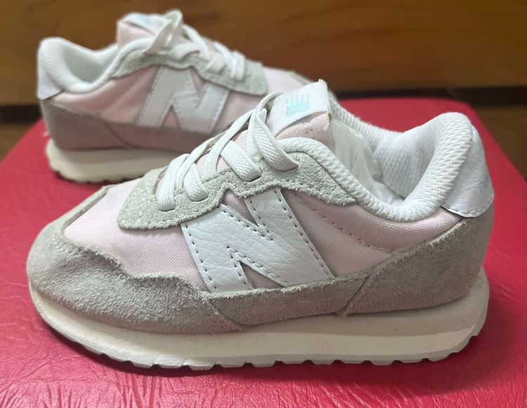 🌈 รองเท้าเด็ก รองเท้าหนังกลับ  New Balance Kids 👉แบรนด์  New Balance แท้💯แบรนด์ดัง💯🌈 รูปที่ 4