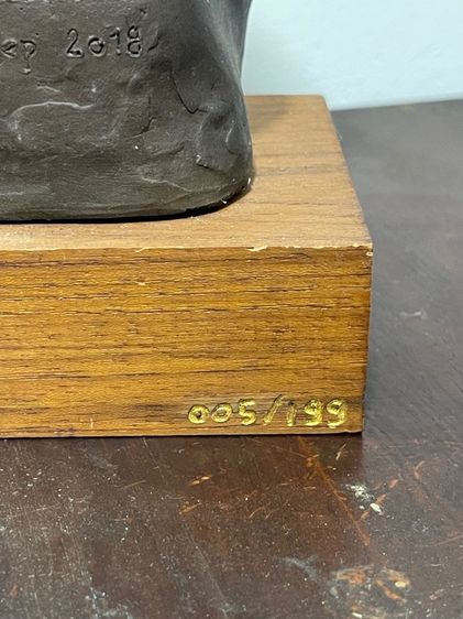 รูปปั้น อ.ศิลป พีระศรี ทองเหลือง สะสม รูปที่ 9