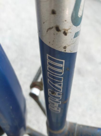 จักรยาน โบราณ คลาสสิค ญี่ปุ่น สวยมากเดิมๆ ป้ายอยู่เต็ม คู่ควรสะสม นับวันจะหายาก คานทรงผู้ชาย ลวดลายที่คานอยู่ครบสวย วงล้อ26 บังโซ่แบบเต็ม แข รูปที่ 6