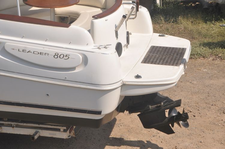 ขาย เรือยอร์ช หรูๆ jeanneau leader ปี 2007 ยาว 27 ฟุต เรือรุ่นี้ออกแบบดีมากๆ เครื่อง volvo gxi 350 แรงๆ รูปที่ 2