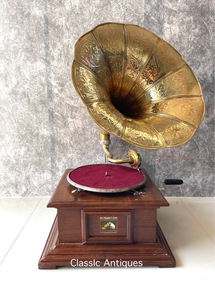 เครื่องเล่นแผ่นเสียง ปากแตรทองเหลือง ทรงสี่เหลี่ยมสะสม รูปที่ 4