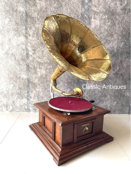 เครื่องเล่นแผ่นเสียง ปากแตรทองเหลือง ทรงสี่เหลี่ยมสะสม รูปที่ 3