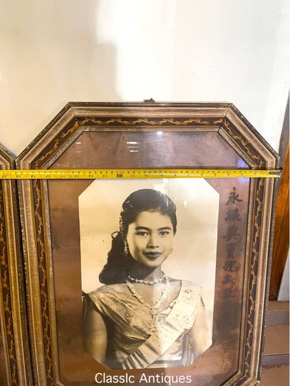 ภาพในหลวง ร.9 พระราชินี กรอบแปดเหลี่ยมโบราณเก่าสะสม รูปที่ 12