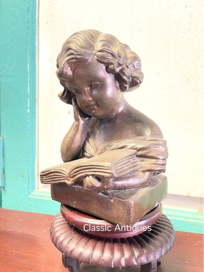 รูปปั้น เด็กอ่านหนังสือ ที่ทับกระดาษ สะสม รูปที่ 3