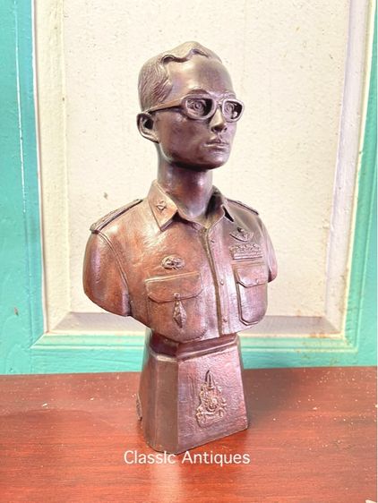 รูปปั้น ในหลวง ร.9 ทองเหลือง รูปที่ 5