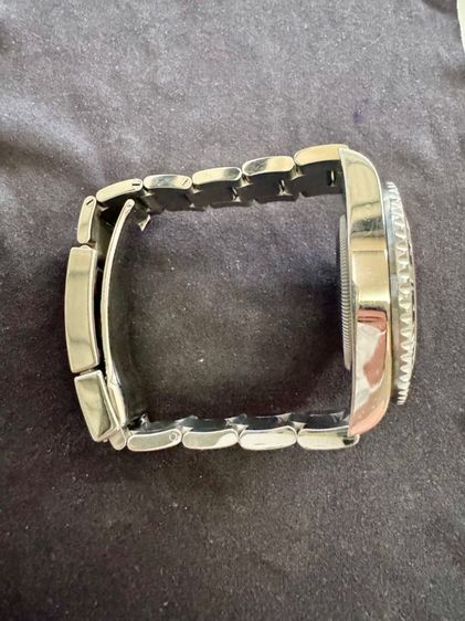 Rolex GMT เข็มเขียว 116710LN ตัวนี้น่าเก็บสะสมโรงงานเลิกผลิตสภาพนอนเซฟ มีกล่องใบพร้อมราคานี้ตัดสินใจง่ายครับ รูปที่ 4