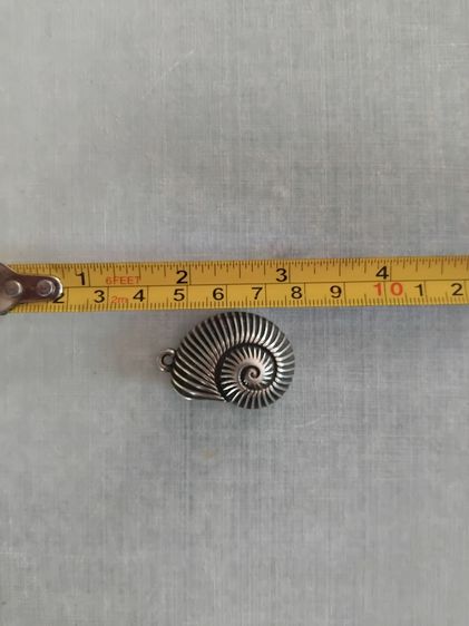 จี๊หอย เงินแท้ มีหูห้อย มีรายละเอียด เนื้อเงิน ขนาดใหญ่ อย่างหนา มีน้ำหนัก เก่า สวยมาก งานโบราณ งานมีอายุหลายสิบปี หายาก รูปที่ 8