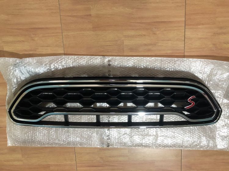 กระจังหน้ารถ MiNi County man F60 CooperS