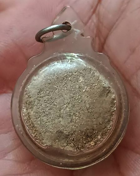   พระเนื้อผงพิมพ์จันทร์ลอย เลี่ยมกันน้ำพระบ้านเก่าเก็บหลายสิบปี ไม่ทราบที่ ขนาด 2 ซ.ม. รูปที่ 3