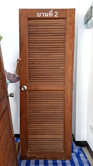 ขาย ประตูไม้เนื้อแข็ง เกล็ดล้วน ขนาด 70 cm ( มือสอง ตามสภาพ ) รูปที่ 2