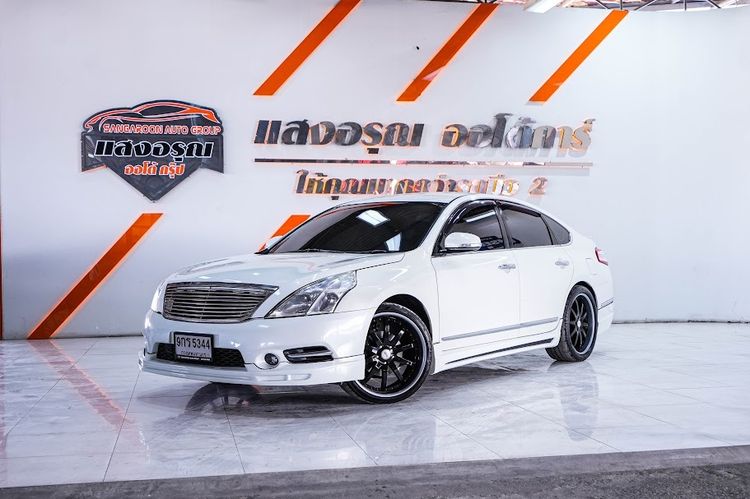 รถ Nissan Teana 2.0 200 XL สี ขาว