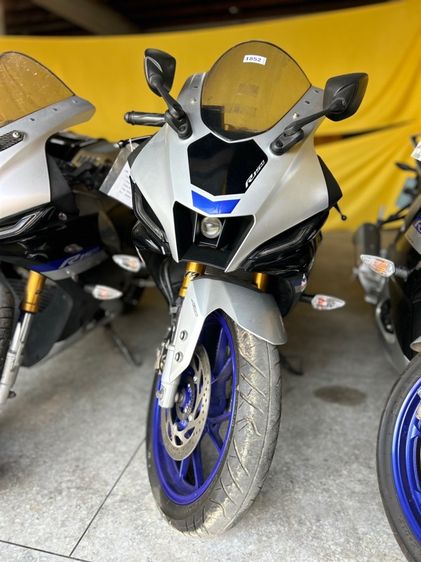 YZF R-15 2022 2023 มีให้เลือกหลายคัน รูปที่ 3