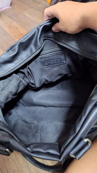 FM กระเป๋าถือหนังแท้ มีหลายกระเป๋า สภาพกริ๊บๆ รูปที่ 6