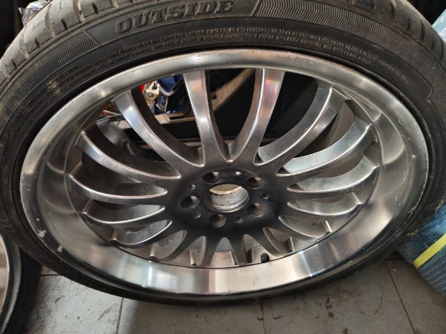 ขายล้อลาย Calrsson 4วง หน้าเล็กหลังใหญ่ครับชุดนี้ ขอบ 19 5รู112,114 หน้ากว้าง 8นิ้วครึ่ง ออฟเซ็ท 38 ล้อหลังกว้าง 9นิ้วครึ่ง ออฟเซ็ท 38 ใส่ได้หลายรุ่น รูปที่ 3