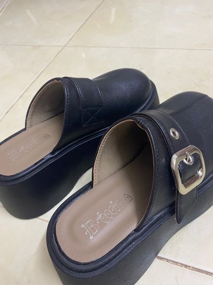 รองเท้าแฟชั่น รูปที่ 3