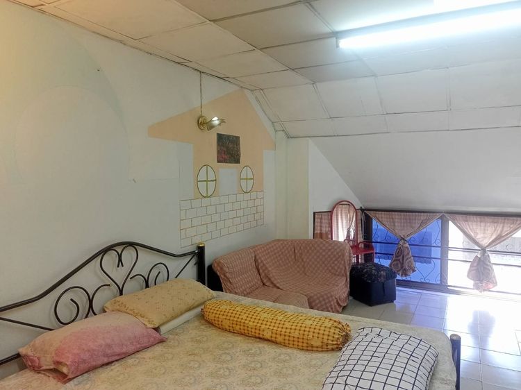 มีบางส่วน Vacant room for rent size 24 sq.m., next to Yupracha School  รูปที่ 3